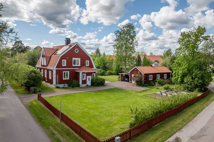 8 rum villa på Malmgatan 4 Centrum, Orsa kommun - bild 1