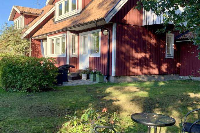 5 rum parhus på Sånga-Säbyvägen 188B Svartsjö, Ekerö kommun - bild 1