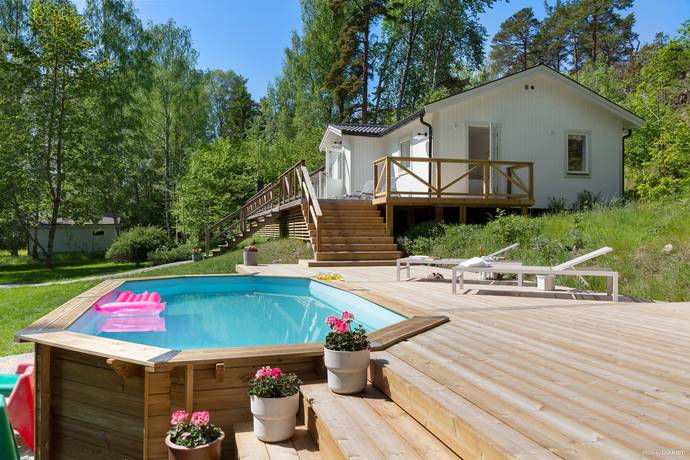 5 rum vinterbonat fritidshus på Lillgärdsvägen 5 Djurhamn, Värmdö kommun - bild 2