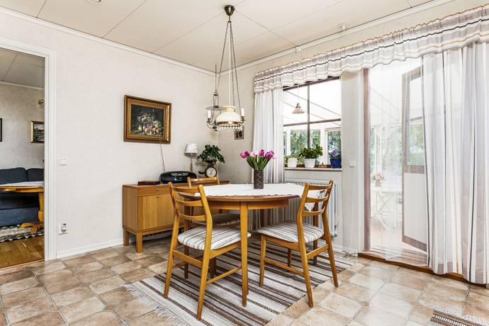4.5 rum Vinterbonat fritidshus på Näsvägen 14 Hycklinge Kinda kommun - bild 8