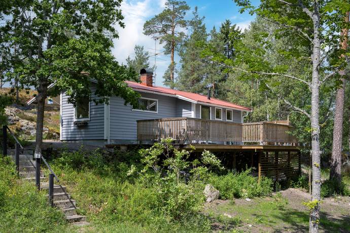 3 rum vinterbonat fritidshus på Smultronvägen 4 Mariefred, Strängnäs kommun - bild 1