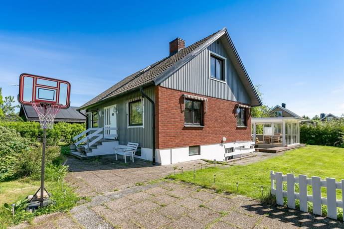 5 rum Villa på Älgvägen 6 Älvtomta Örebro kommun - bild 1