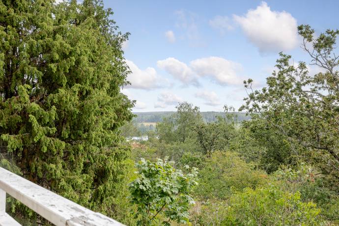 5 rum radhus på Barrstigen 25 Rönninge, Salems kommun - bild 2
