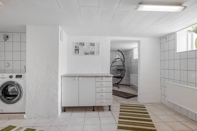 8 rum Villa på Albertsvägen 73B Trollhättan Trollhättans kommun - bild 42
