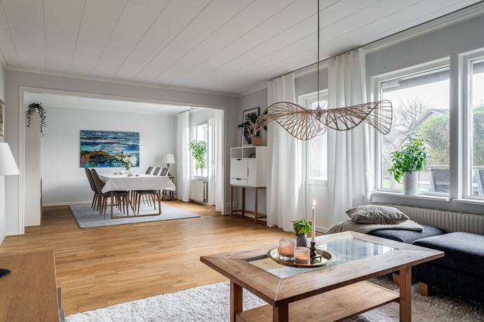 Kraftrunegatan 36, Torslanda - Österöd, Göteborgs kommun