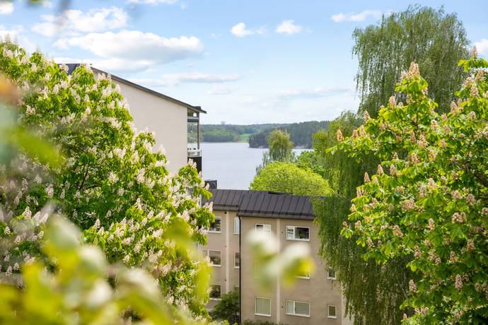 2 rum lägenhet på Mirabellbacken 7, 3tr Hässelby Strand, Stockholms kommun - bild 2