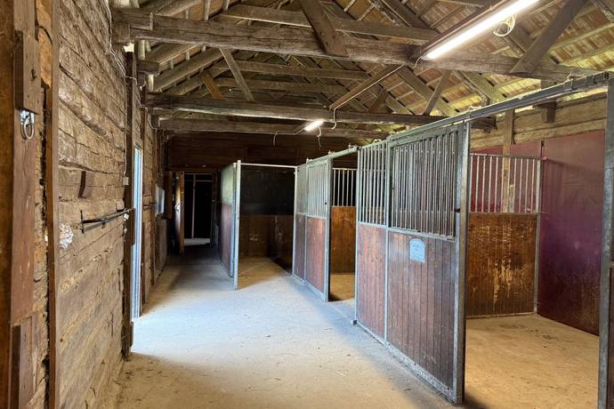 Gård utan jordbruk på Näs by 12 Botkyrka Botkyrka kommun - bild 5