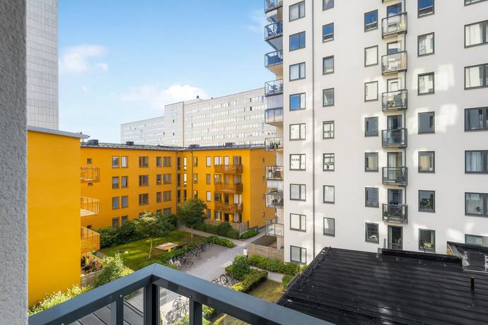 1 rum Lägenhet på Jämtlandsgatan 99, Vån 4 (13042/1302) Vällingby Parkstad / Råcksta Stockholms kommun - bild 4