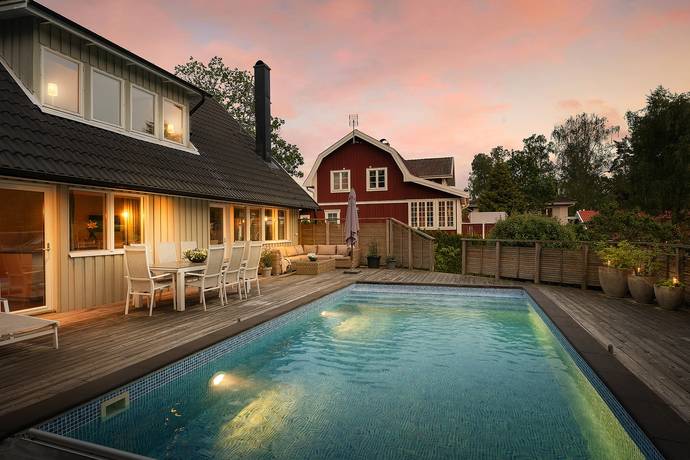 9 rum villa på Vintervägen 12 Viggbyholm, Täby kommun - bild 2