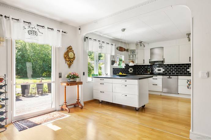 3 rum lägenhet på Skördevägen 37 Segeltorp, Huddinge kommun - bild 3