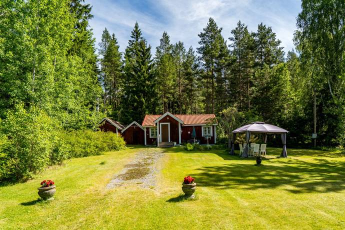 5 rum Gård med jordbruk på Kallernäs Dalhem 190 Kallernäs Lindesbergs kommun - bild 33