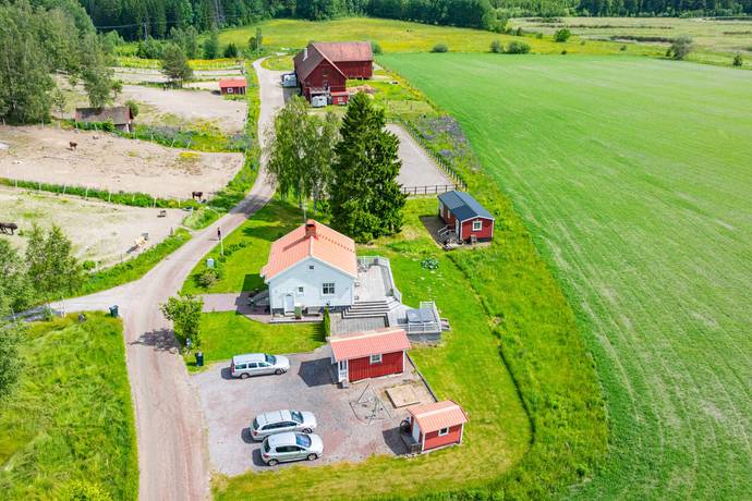 4 rum Gård/skog på Norra Järpetan 432 Norra Järpetan Karlstads kommun - bild 8