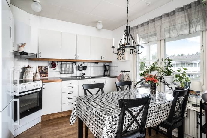 1 rum lägenhet på Jaktvägen 36 Bollstanäs, Upplands Väsby kommun - bild 3