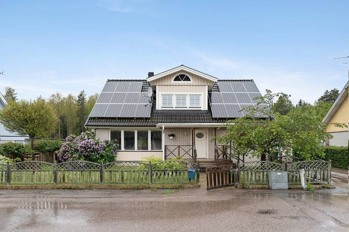 Älgvägen 4, Hummelsta, Enköpings kommun