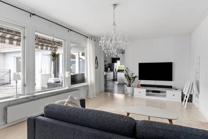 5 rum Radhus på Myrgången 44 Kronogården Trollhättans kommun - bild 9