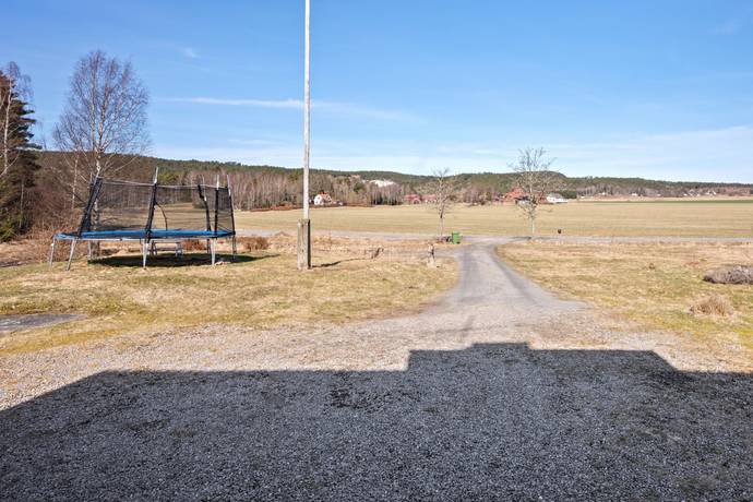 5 rum Gård/skog på Vässby 1 Strömstads kommun - bild 7