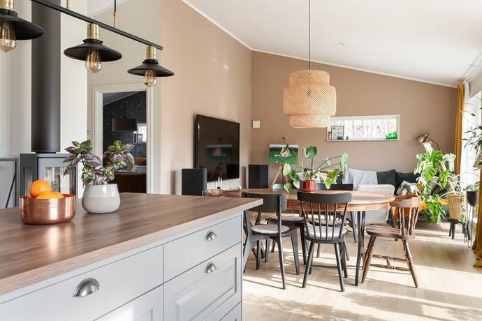 5 rum Villa på Hälleby 258 Östuna Knivsta kommun - bild 17