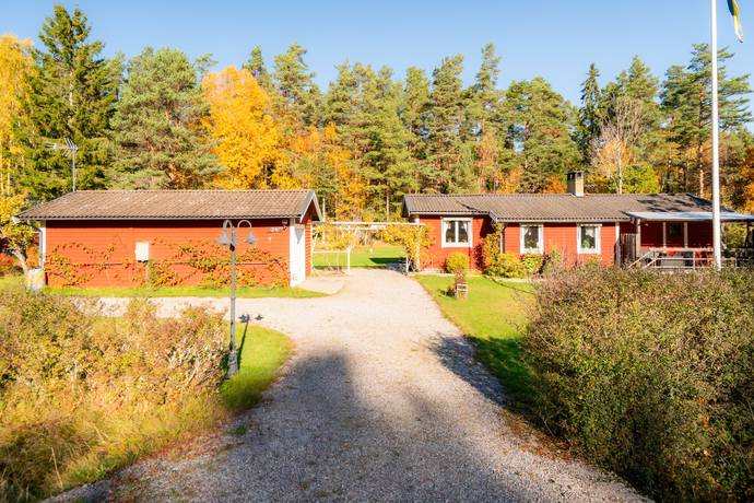 Koltrastvägen 34, Uttervik, Nyköpings kommun