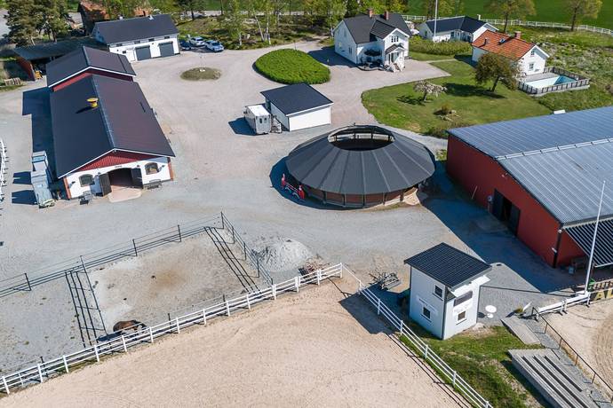 6 rum gård/skog på Svinnegarns-Lundby gård 1 Enköping, Enköpings kommun - bild 2