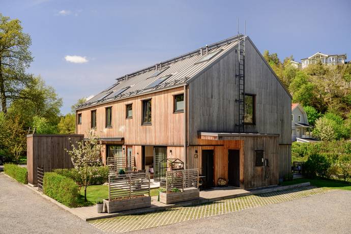 4 rum radhus på Eriksviksvägen 40C Eriksvik, Nacka kommun - bild 1