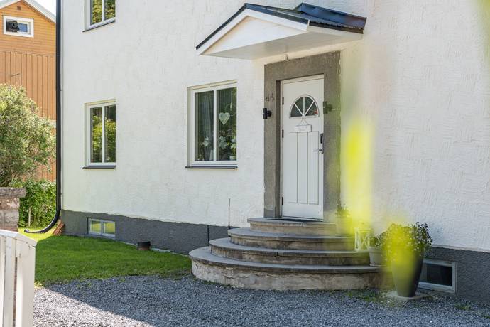 9 rum villa på Genvägen 44 Karlslund, Östersunds kommun - bild 2