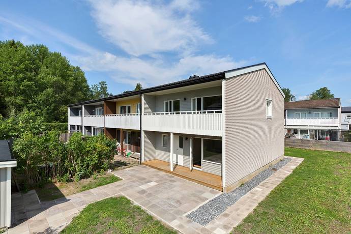 6 rum radhus på Tröskvägen 19 Viksjö, Järfälla kommun - bild 1
