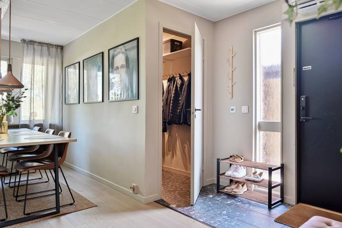 6 rum villa på Östergårdsvägen 11 Fresta, Upplands Väsby kommun - bild 3