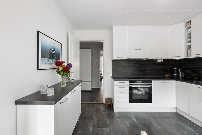 4 rum parhus på Gläntastigen 21 Uthamra, Vallentuna kommun - bild 5