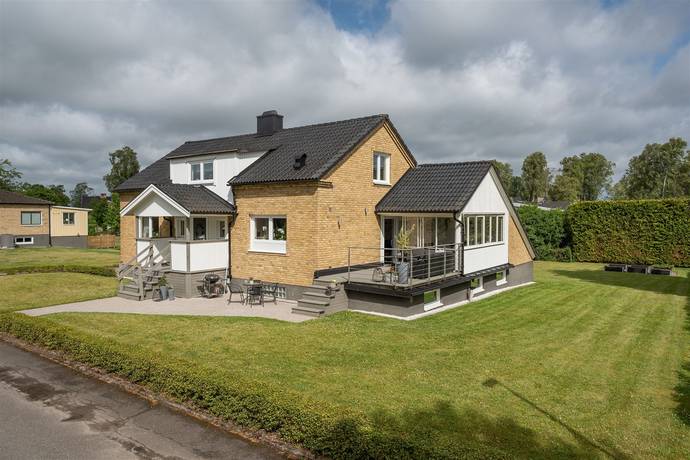 4 rum villa på Eriksgatan 9 Åsarp, Falköpings kommun - bild 1