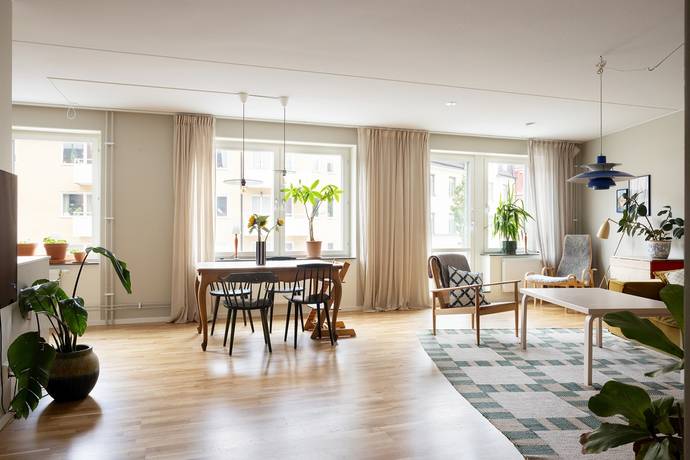 4 rum lägenhet på Tellusborgsvägen 42, vån 1 Midsommarkransen, Stockholms kommun - bild 2