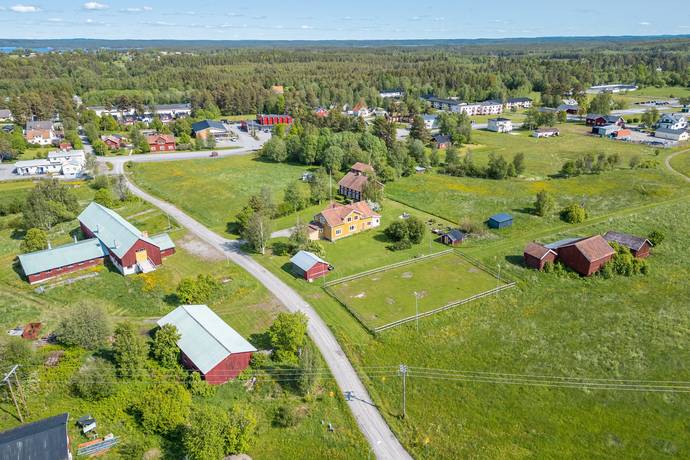 7 rum gård/skog på Hov 110 Hackås, Bergs kommun - bild 5