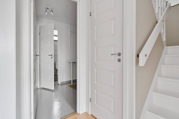 5 rum Radhus på Ljungvägen 93 Sjukyrkoberget Upplands Väsby kommun - bild 15
