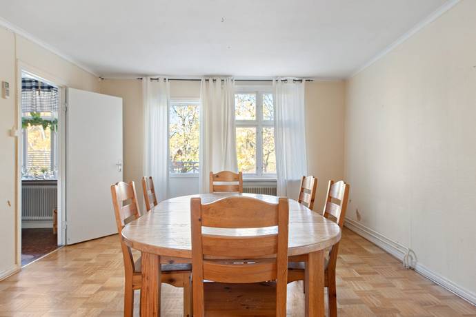 8 rum villa på Häradsvägen 21 Älghult, Uppvidinge kommun - bild 5