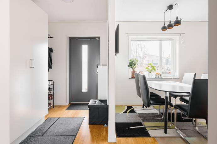 5 rum Radhus på Hägnadsgatan 13A Trädgårdsstaden Skövde kommun - bild 6