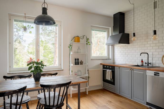 2 rum lägenhet på Inteckningsvägen 64 Hägerstensåsen, Stockholms kommun - bild 1