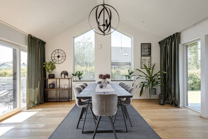 8 rum villa på Planteringsvägen 45 Veberöd, Lunds kommun - bild 1