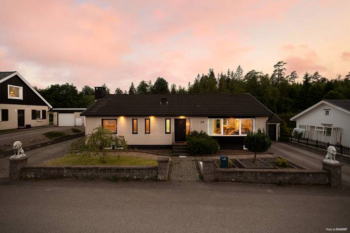 4 rum villa på Svanvägen 29 Ekås, Borås kommun - bild 1