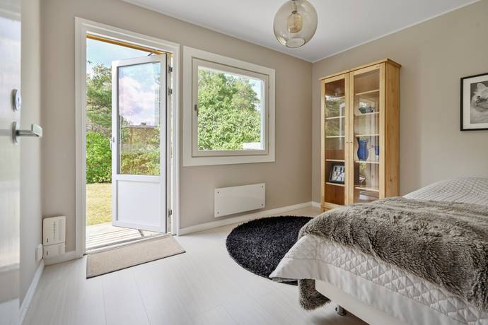 5 rum Radhus på Ljungvägen 93 Sjukyrkoberget Upplands Väsby kommun - bild 34