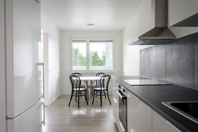 3 rum lägenhet på Pilvägen 42 Helenelund, Sollentuna kommun - bild 2