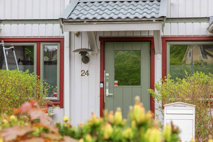 5 rum Radhus på Berguddsvägen 24 Saltsjöbaden Nacka kommun - bild 36