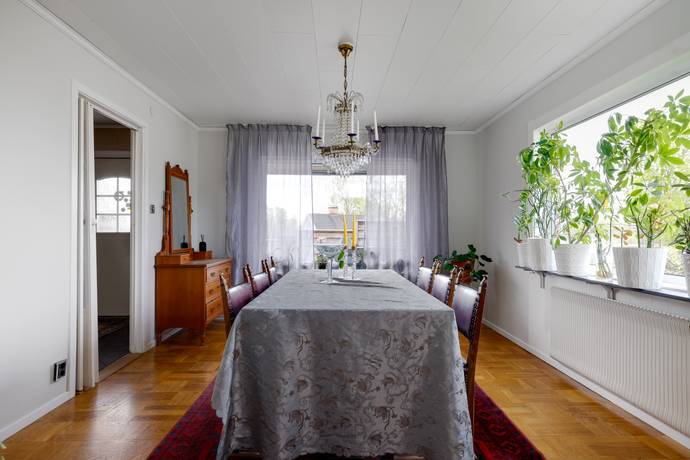 4 rum Villa på Dalstadsvägen 11 Vintrosa Örebro kommun - bild 8