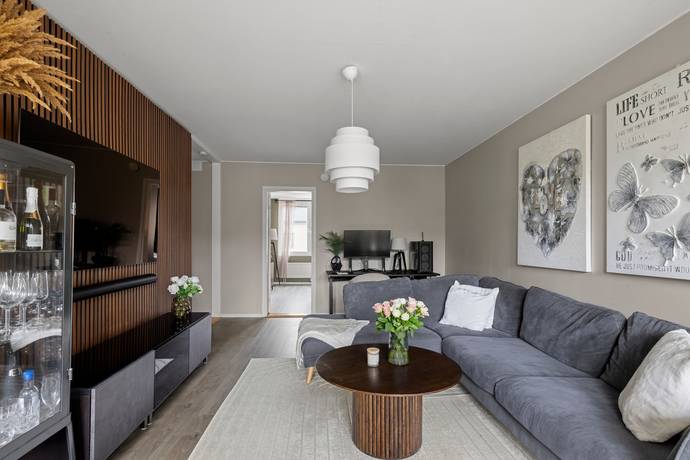 3 rum lägenhet på Njupkärrsvägen 66 Centrala Tyresö/Bergfoten, Tyresö kommun - bild 3