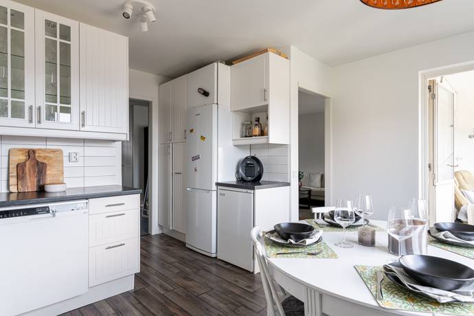 3 rum Lägenhet på Tomtebogatan 6C Slagsta Eskilstuna kommun - bild 3