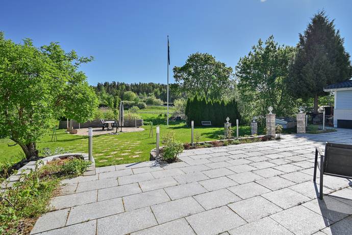 8 rum Villa på Åvägen 6 Runby Upplands Väsby kommun - bild 35