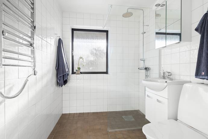 6 rum villa på Matteus väg 6 Bålsta Prästberget, Håbo kommun - bild 3