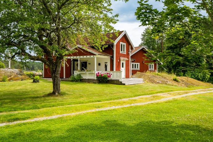 6 rum gård/skog på Långvik Edenslund 407 Långviken, vätterns norra skärgård, Askersunds kommun - bild 2