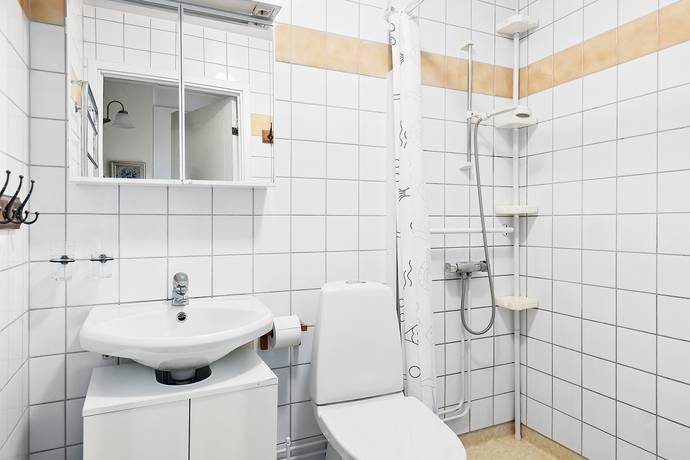 4 rum Radhus på Mellringevägen 26 Örebro kommun - bild 14