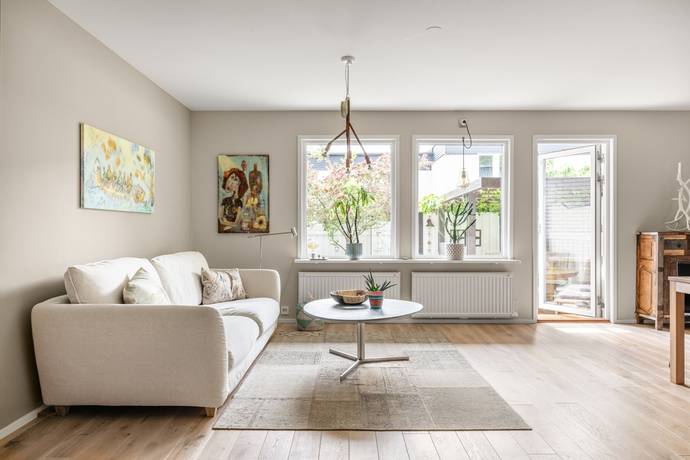 5 rum radhus på Liljekonvaljens väg 67 Lännersta, Nacka kommun - bild 1