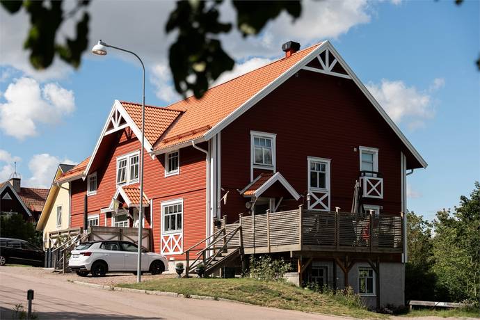 2 rum lägenhet på LUSTIGKULLAGATAN 6D Lustigkulla / Trumslagarbacken, Västerås kommun - bild 2