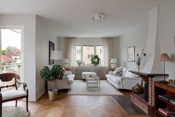 5 rum Lägenhet på Skogsvägen 23 Aroslund Västerås kommun - bild 2